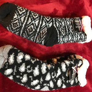 2 Pair - Cuddl Duds Sherpa Lined Lounge Socks